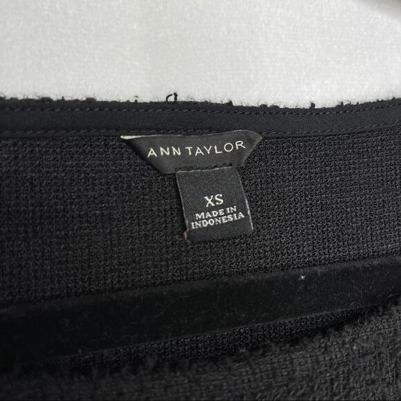 ANN TAYLOR / black lace trim long sleeve top - Picture 5 of 7